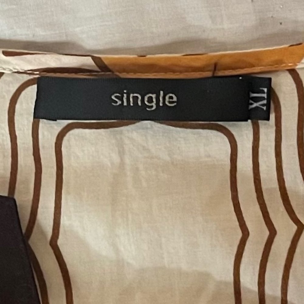 Brown and Gold Print Tunic - Picture 5 of 5